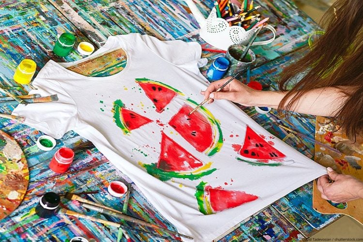 Acrylic Paint on Fabric How to Paint Acrylic on Fabric