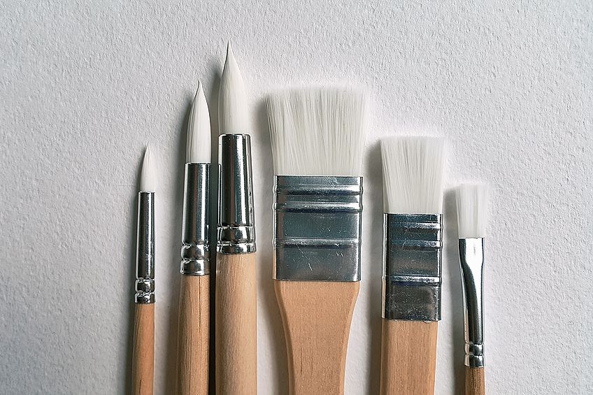 How to Clean Acrylic Paint Off Brushes