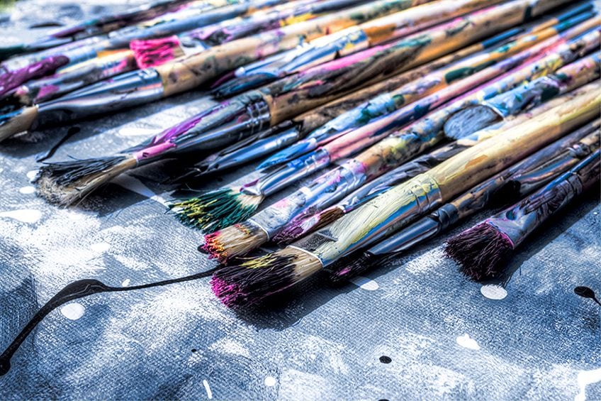 How to Clean Dried Paint Brushes
