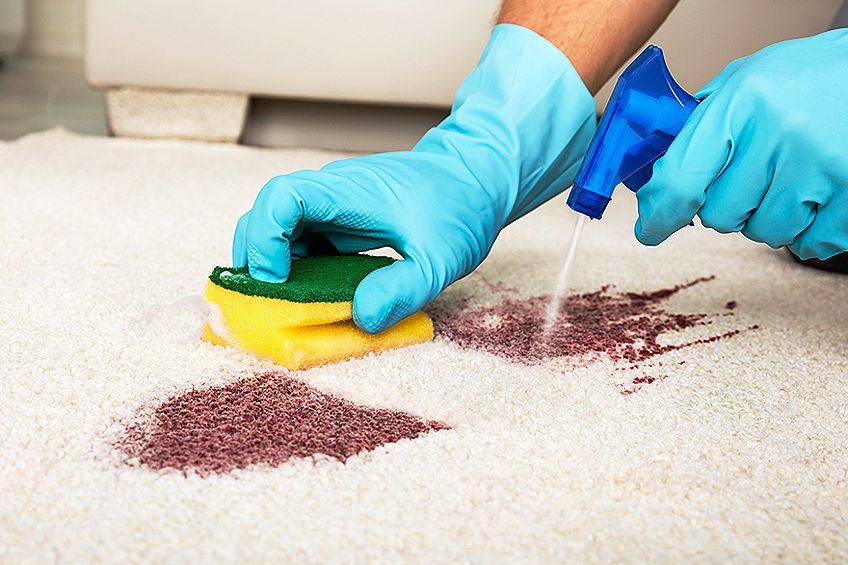 How to Remove Acrylic Paint from Carpet with Vinegar