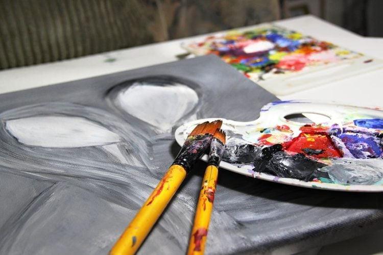 What Colors Make Gray? How to Make Gray Paint Yourself