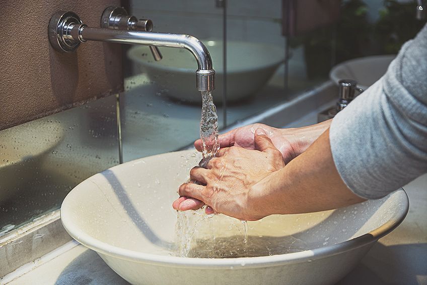 Rinse Acetone Off Hands