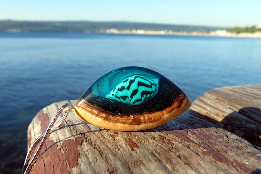 Cast Resin with Wood and Shell