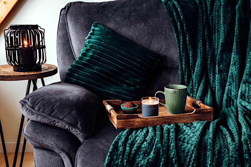 Cozy Dark Gray and Green Colors