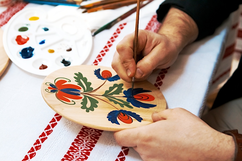  Painting Flowers on Wood